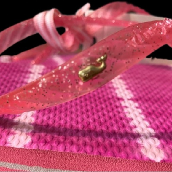 NWT Vineyard Vines flip flops, wms sz 5 - Picture 2 of 3